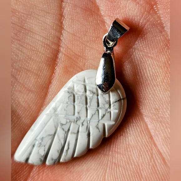 Crystal Wing Pendants! Quartz, Tigers Eye, Jasper. Angel Wings Necklace. Gems - Picture 3 of 9